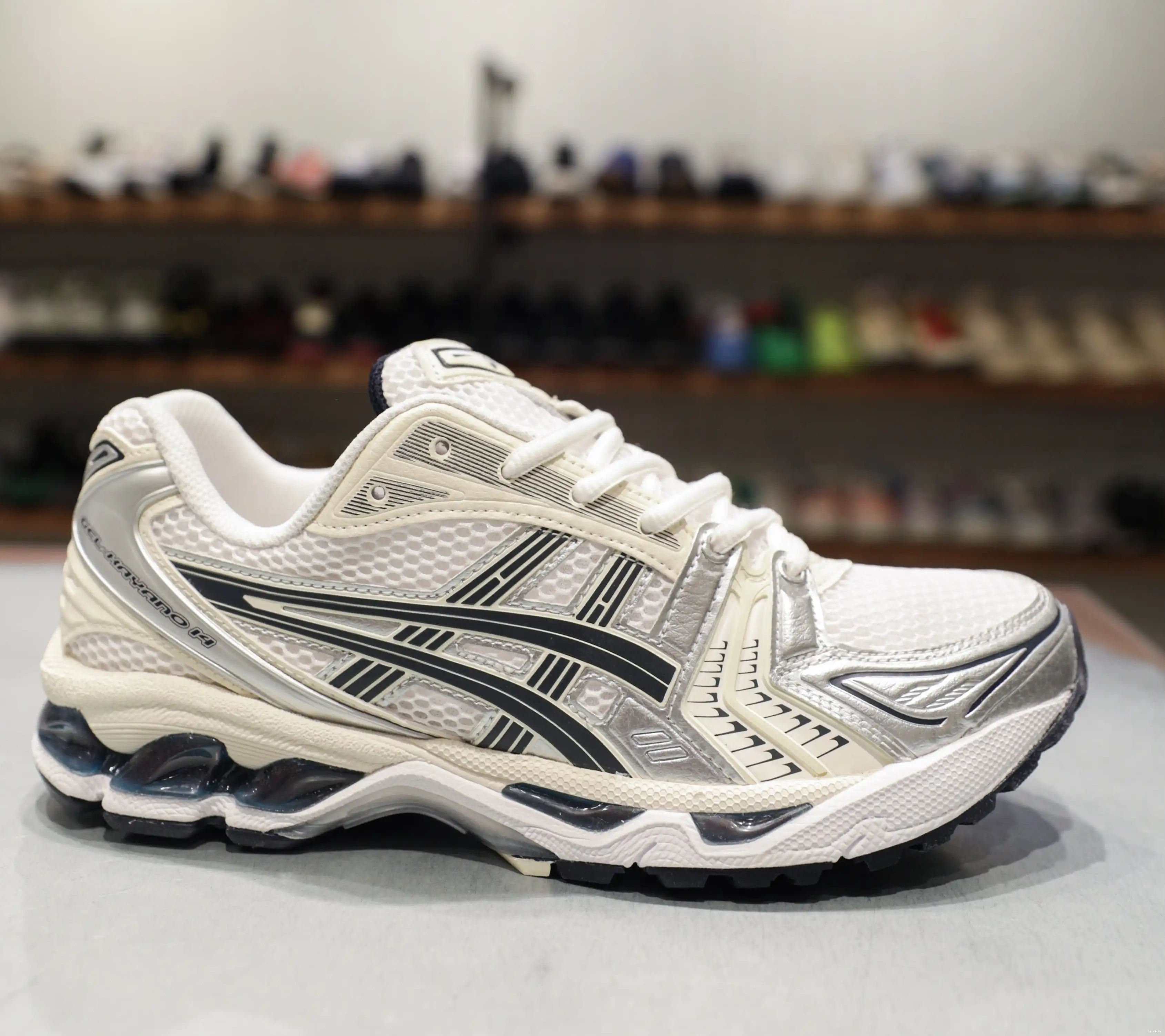 14 ASICS White Gel-Kayano W Midnight 0626